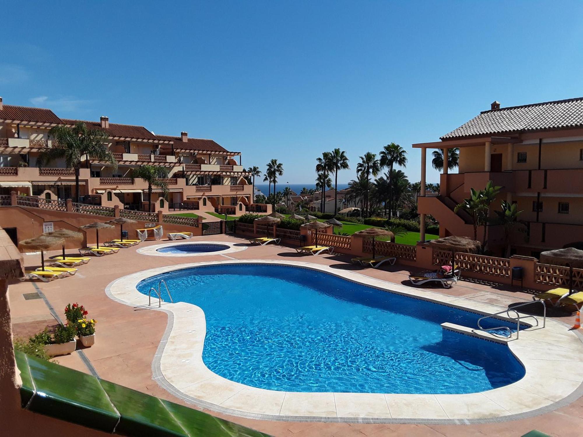 Whydhand Resorts Apartments ,Pools And Lovely Terrace Fuengirola Exterior photo